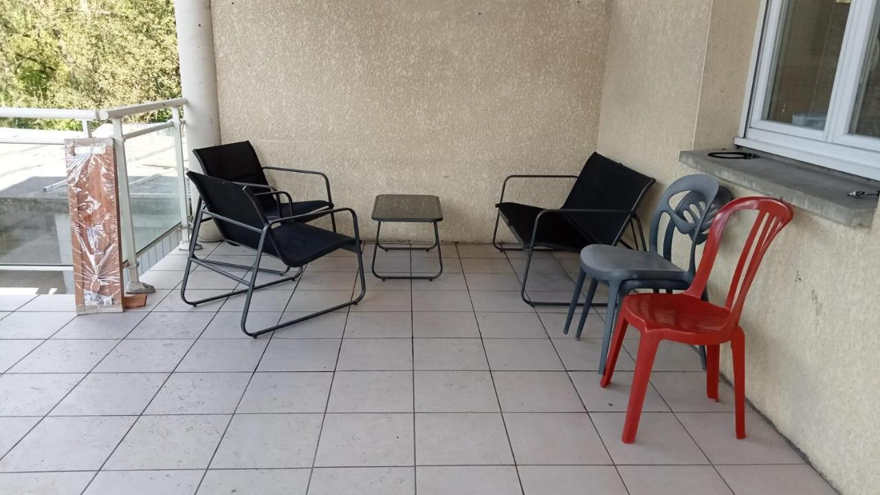 Appartement Dans Notre Maison Domessin ภายนอก รูปภาพ