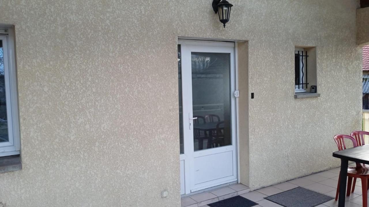 Appartement Dans Notre Maison Domessin ภายนอก รูปภาพ