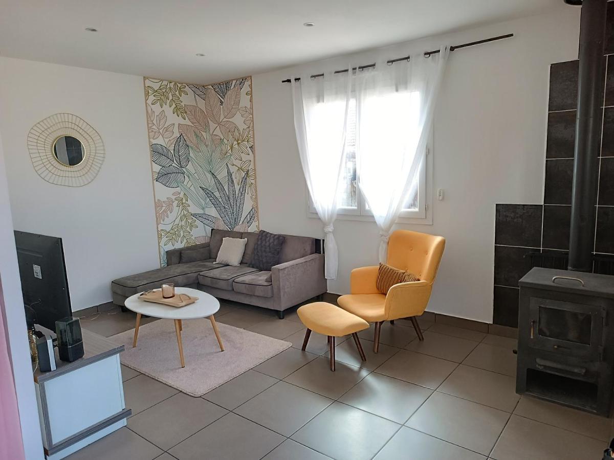 Appartement Dans Notre Maison Domessin ภายนอก รูปภาพ